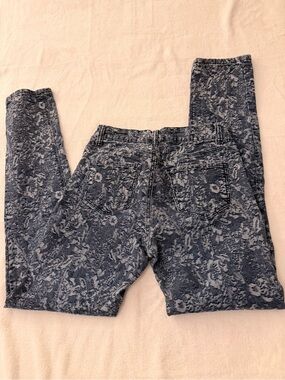 Picadilly Women's Floral-Pattern Jacquard Texture Jeans - size: 6